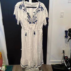 Club Monaco white & blue midi drawstring kaftan with embroidery/ pompoms -medium